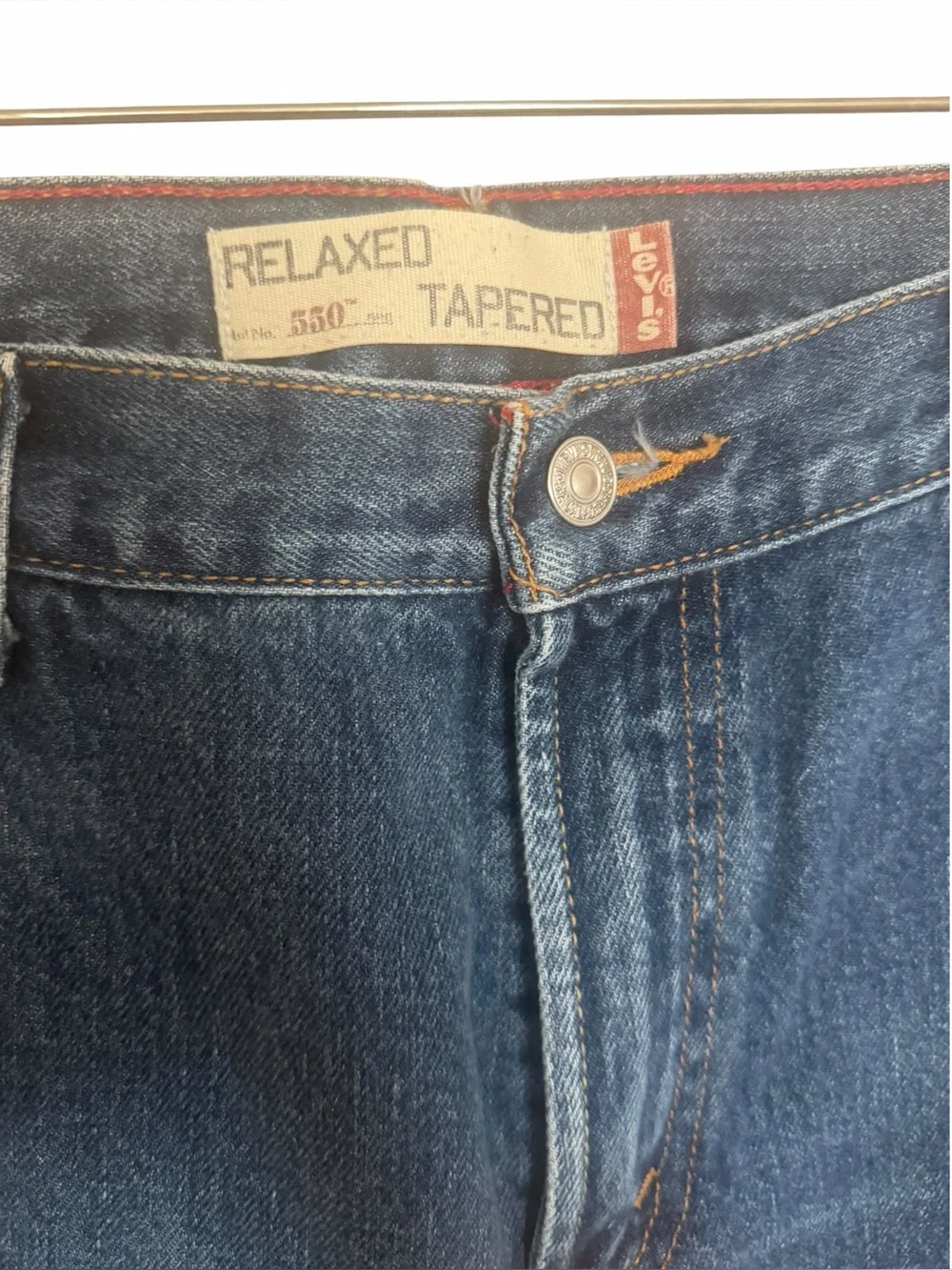 Levi’s 550•Relaxed Tapered Leg Jeans